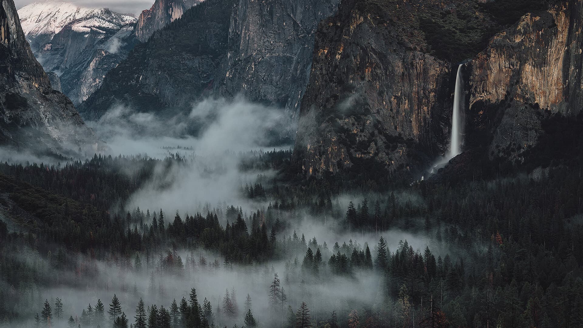A szentgáli iskola látképe