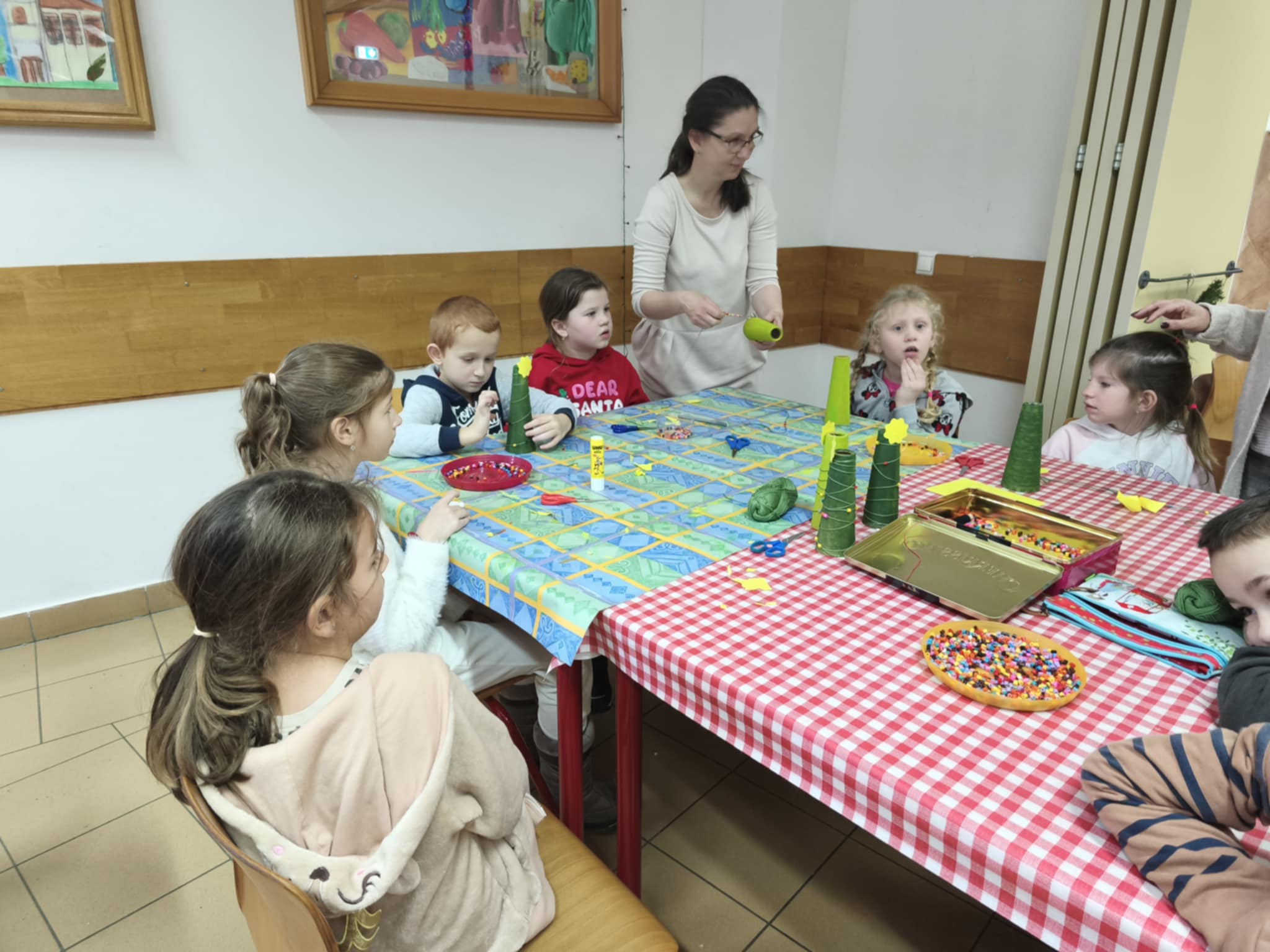 5e33ad76-7de4-4000-814f-e1df37e1c5e9