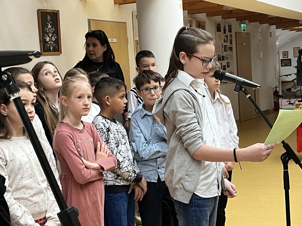 5efd74b9-5d28-47e4-b453-5e1ecba0f140