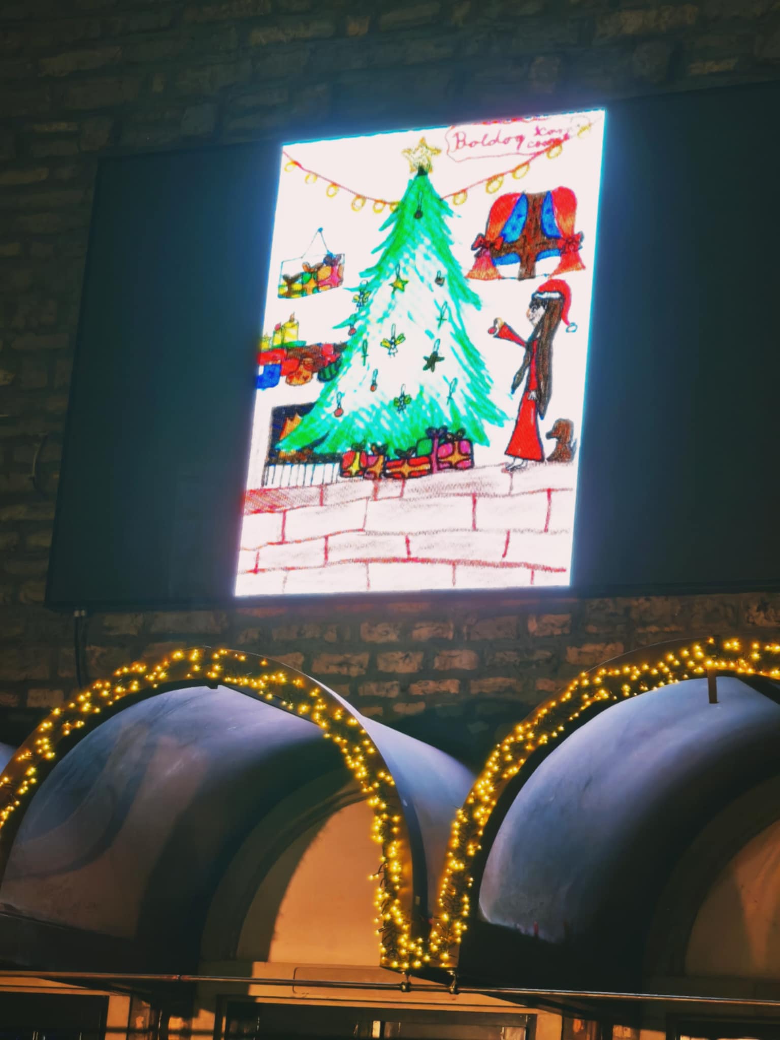 e772d5b3-9d8d-4a6d-b27c-ae54f337b1c7